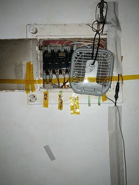 01.jpg