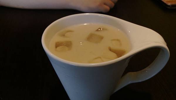 2_IMAG0124.jpg