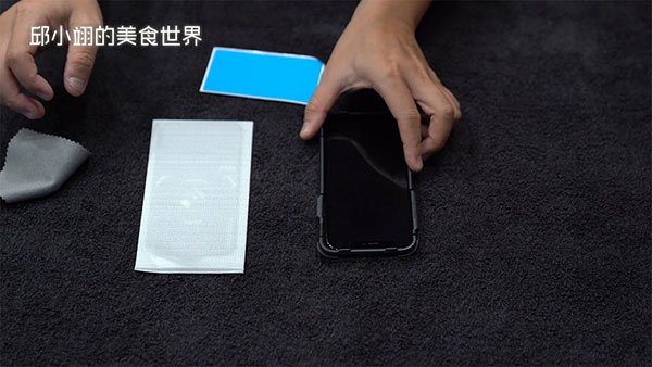 iphone12-protector-600-6.jpg