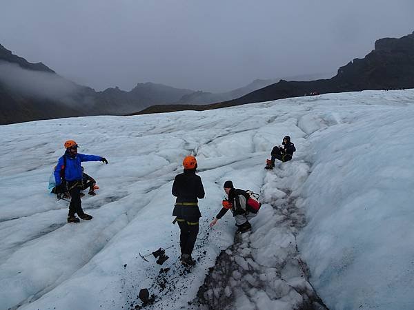 Day 4:苔原,Falljökull冰川健行,瀑布農場