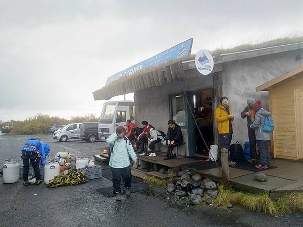 Day 4:苔原,Falljökull冰川健行,瀑布農場