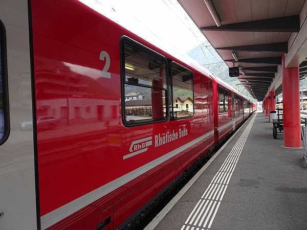 Day 11: 伯連納列車(from St.Moritz t