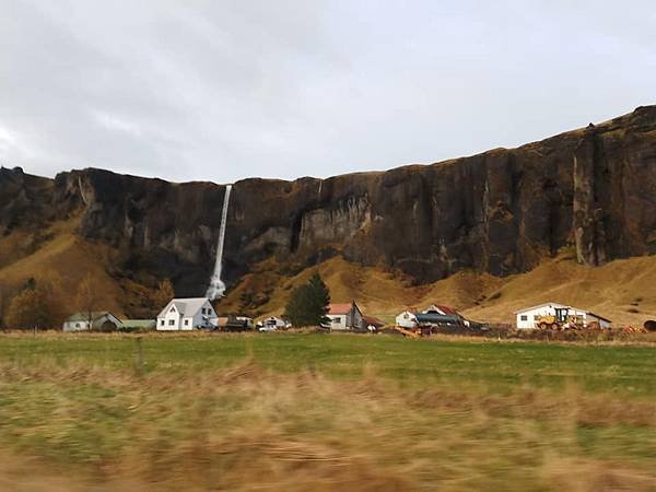 Day 4:苔原,Falljökull冰川健行,瀑布農場