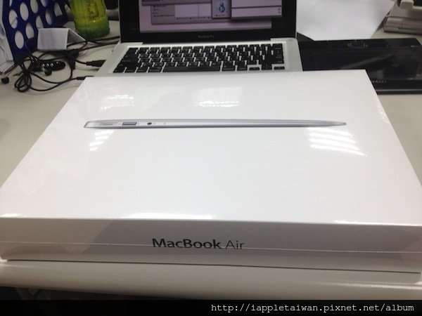 Apple_MacBookAir_03