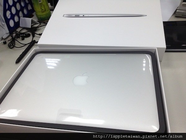 Apple_MacBookAir_06