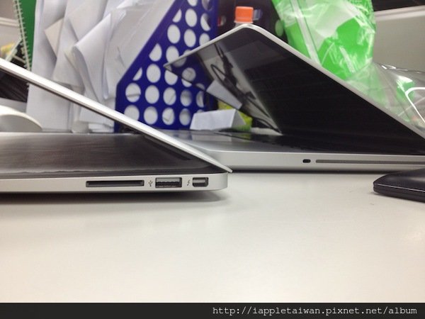 Apple_MacBookAir_15