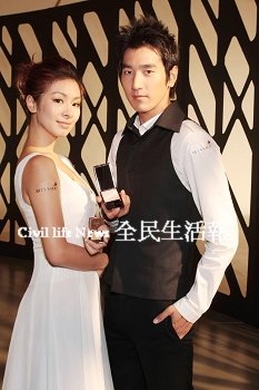 %A5作人員感受到兩人間起了「化學變化」.jpg