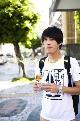 黃騰浩大力推薦的炸彈蔥油餅.jpg