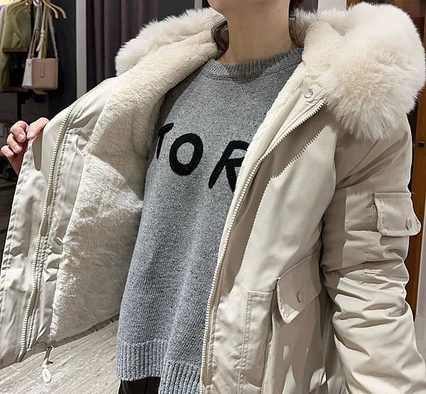 最強冷氣團來襲❄️❄️  分享保暖外套穿搭給你們❤️