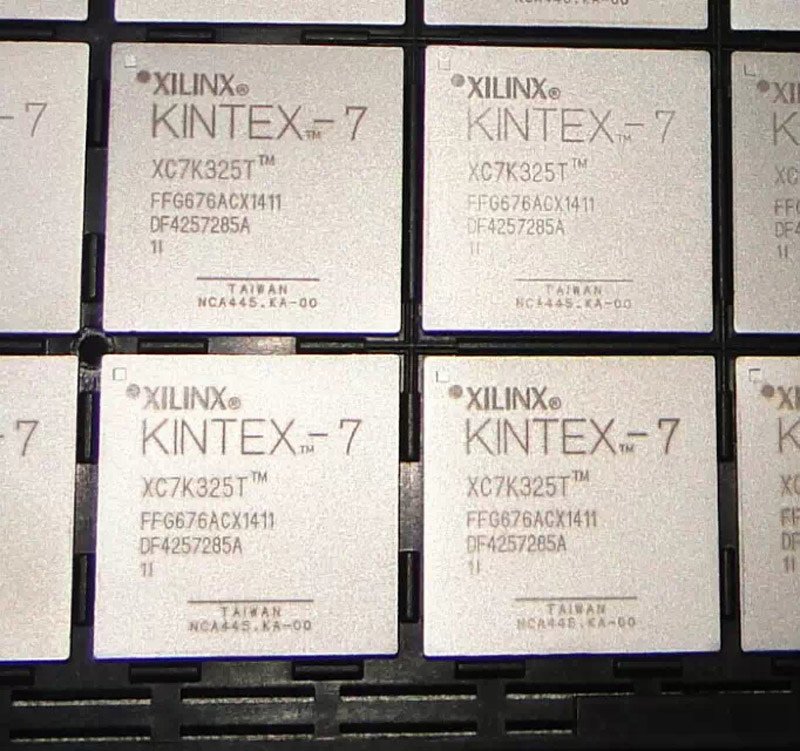 XC7K325T-1FFG676I.jpg