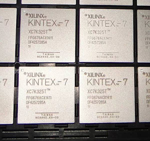 XC7K325T-1FFG676I.jpg