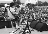 20080823_盧廣仲_首場個人演唱會_100種生活.gif