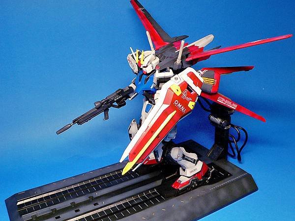 StrikeGundam_002.jpg