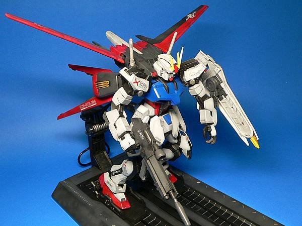 StrikeGundam_004.jpg