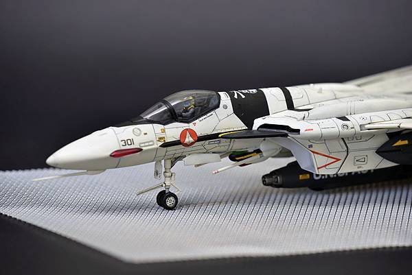 VF-0S_002.jpg