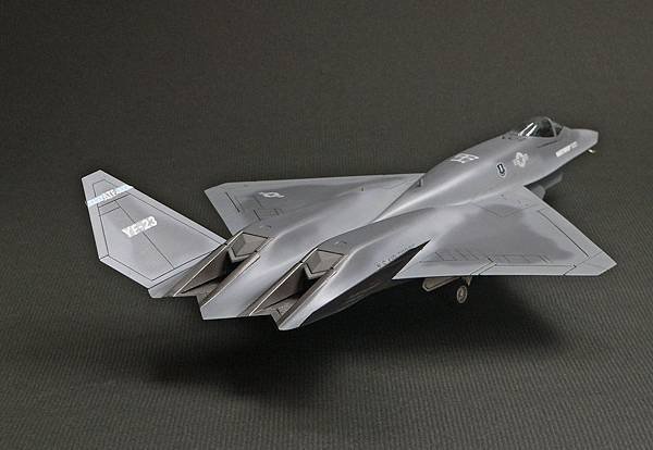 YF-23_004.jpg