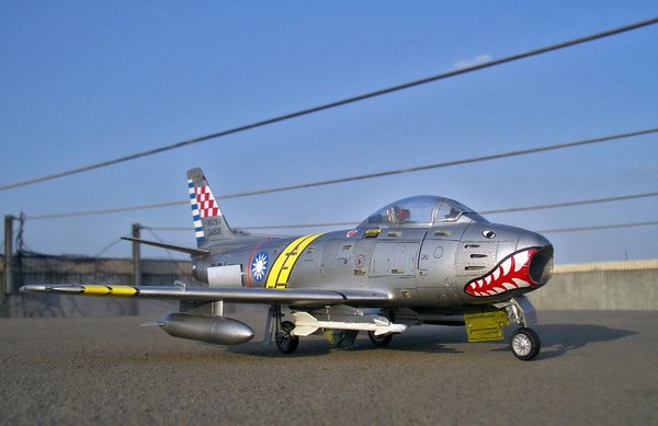 F-86F-037.jpg