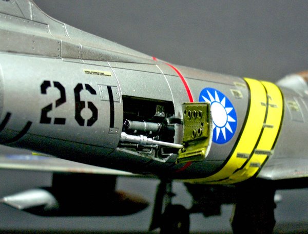 F-86F-044.jpg