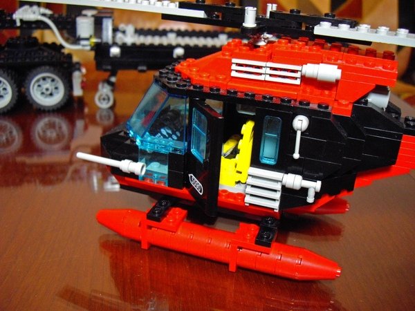 LEGO-5590-Helicopter-002.jpg