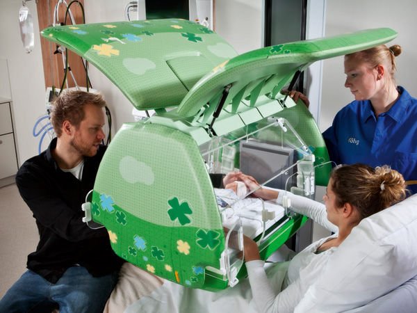 4) BabyBloom Incubator by Gianni Orsini High-End Product Design &amp; Creative Direction.jpg