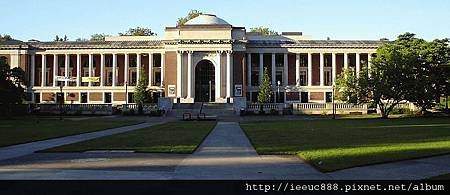 800px-Memorial_Union_at_Oregon_State_University.jpg