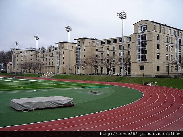 800px-Resnik_House.jpg