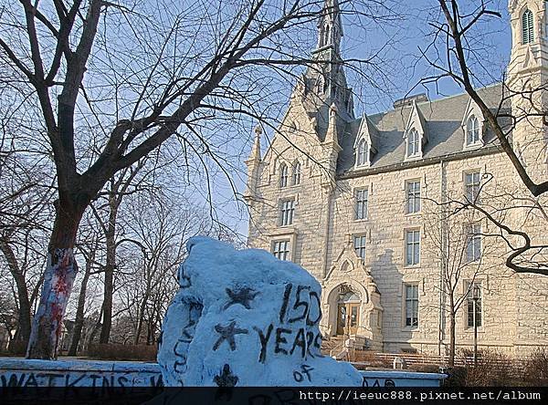 800px-Northwestern_Rock_and_University_Hall.jpg