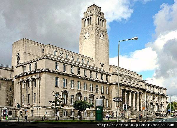 800px-Parkinson_Building,_Leeds_University,_England-12Sept2010.jpg