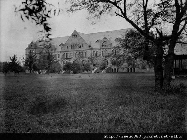 Tulane1904GibsonHall.jpg