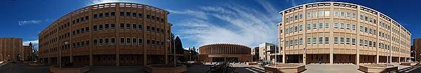 800px-Uwyo_panorama_03.jpg