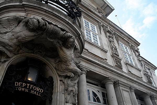 800px-Deptford_Town_Hall_Building.jpg