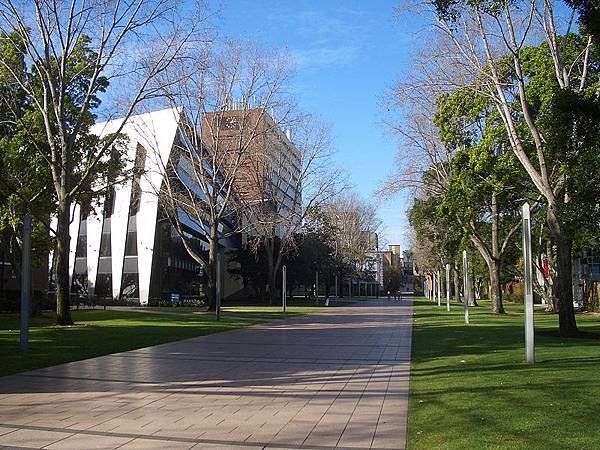 800px-University_NSW.JPG