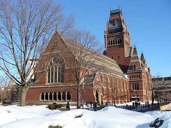 800px-Harvard_memorial_hall