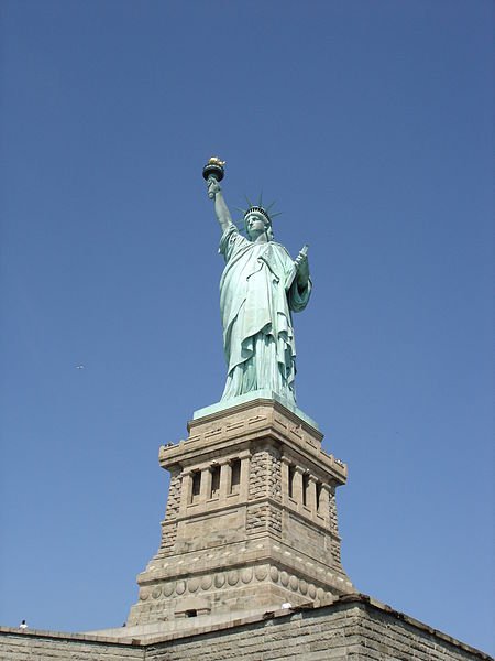 450px-Statue_of_Liberty_2009_1