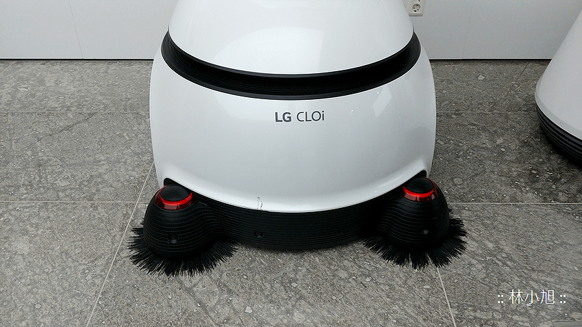 LG Airport Cleaning Robot (ifans 林小旭) (5).png