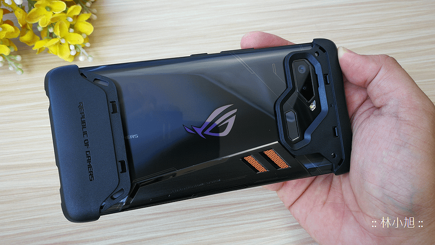 ASUS ROG Phone 開箱 (ifans 林小旭) (96).png