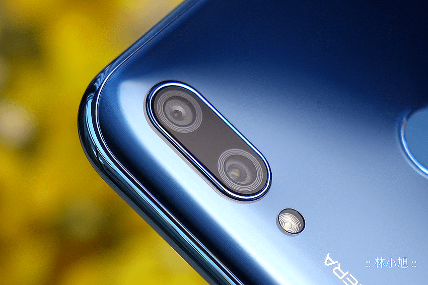 HUAWEI Y9 2019 開箱 (ifans 林小旭) (4).png