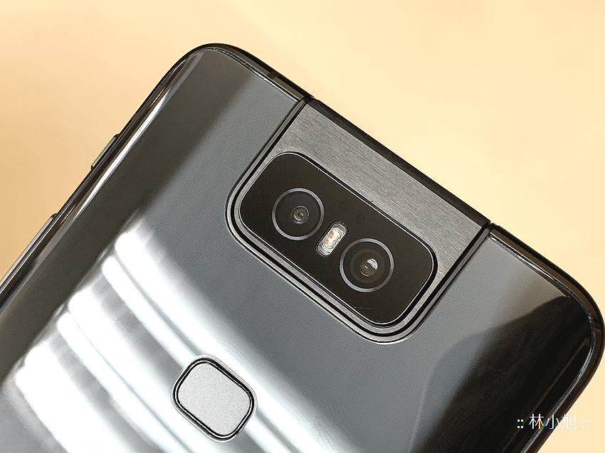 ASUS 華碩 ZenFone 6 開箱 (ifans 林小旭) (9).png