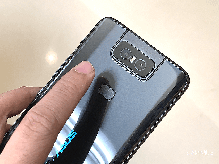 ASUS 華碩 ZenFone 6 開箱 (ifans 林小旭) (10).png