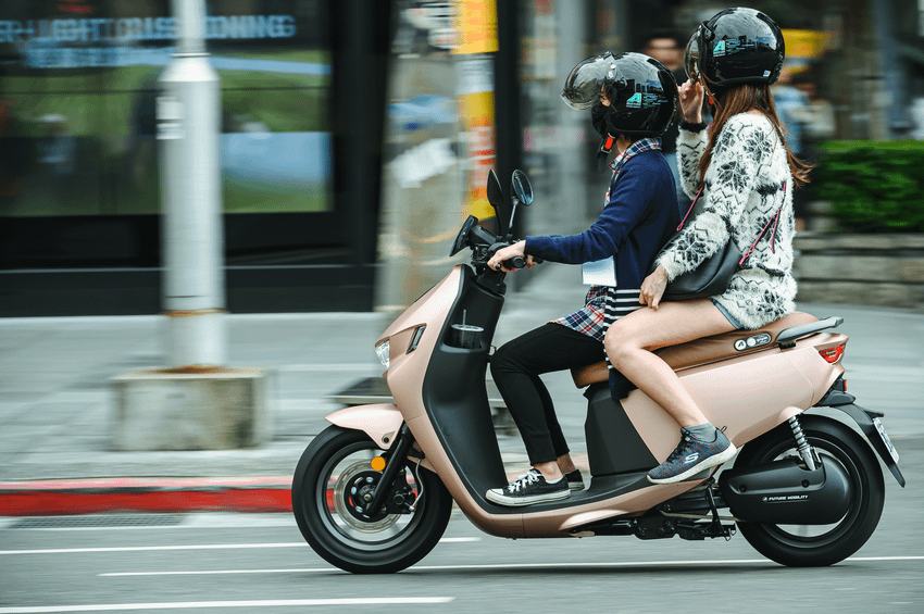 圖一：宏佳騰智慧電車Ai-1 Comfort系列內外兼具、親民售價，最適合首購族入手。(2).png