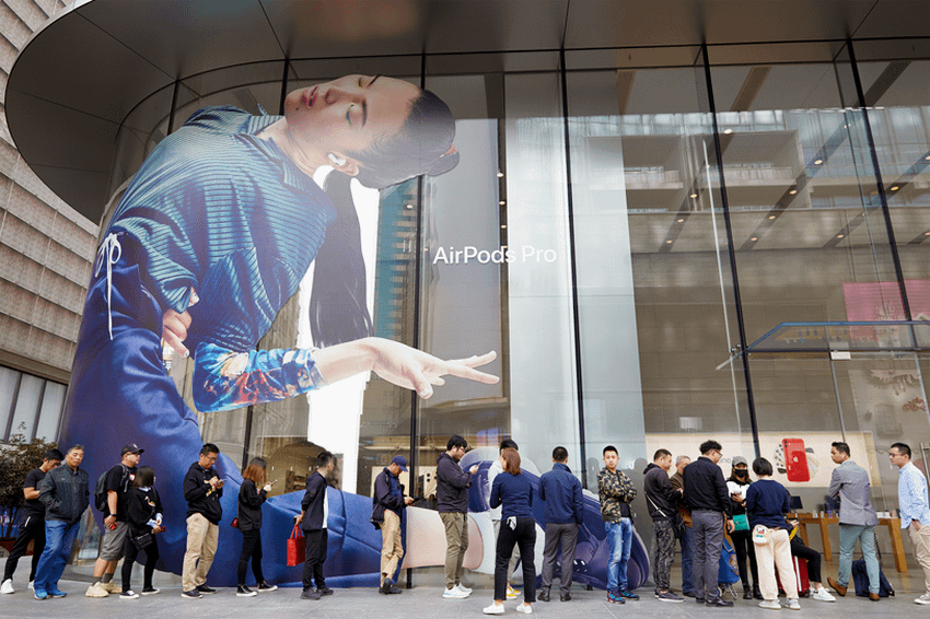 Apple-AirPod-Pro-launch-Shanghai-outside-line-10302019_big.jpg.large.png