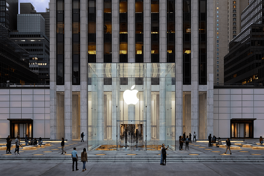 Apple-Store-fifth-avenue-new-york-redesign-exterior-091919_big.jpg.large.png