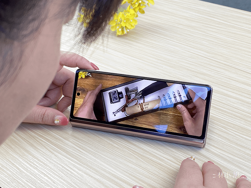 Samsung Galaxy Z Fold2 5G 開箱 (ifans 林小旭) (89).png