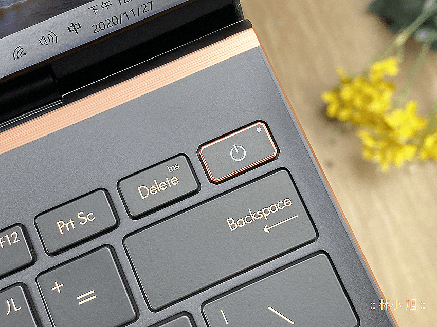 ASUS ZenBook (UX393) 筆記型電腦-開箱 (ifans 林小旭) (34).png