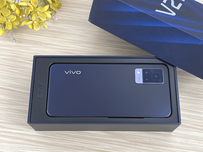 vivo V21 智慧型手機開箱 (ifans 林小旭) (23).png