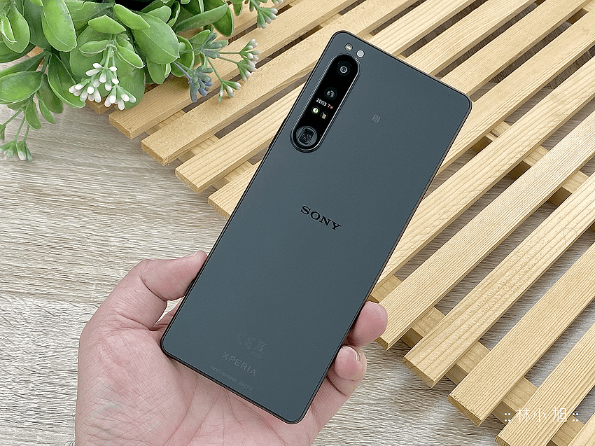 Sony Xperia 1 IV 開箱 (ifans 林小旭) (11).png