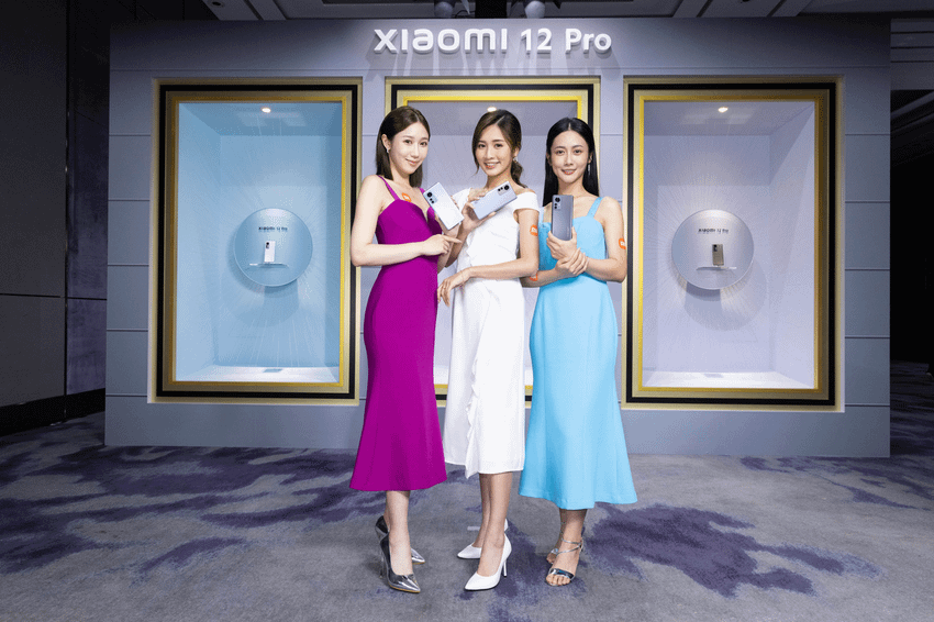 精品旗艦Xiaomi 12系列於「小米618 年中狂歡購物節」中同步優惠，兼具效能與顏質，搭配買即贈的質感穿戴裝置，成套搭配更有型。.png