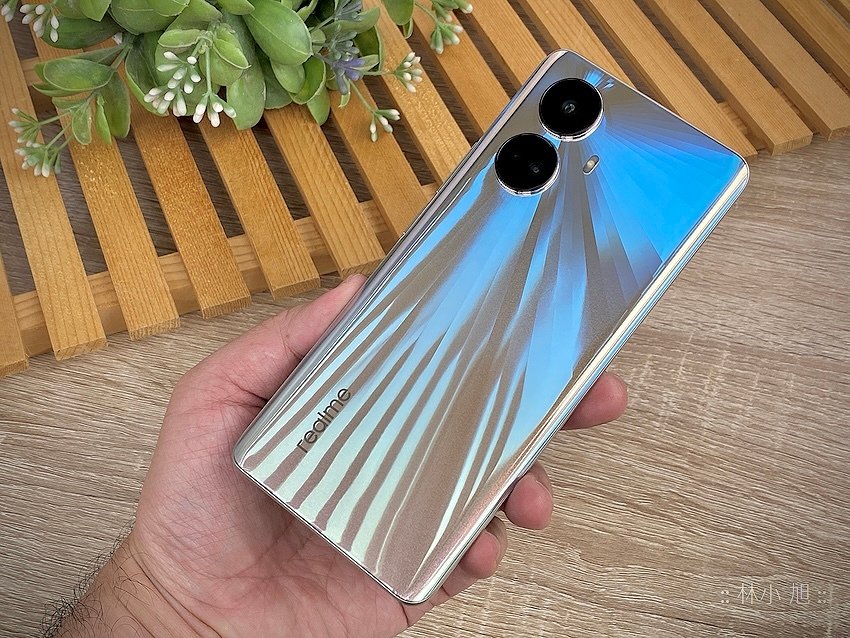 realme 10 Pro 與 realme 10 Pro+ 開箱 (ifans 林小旭) (17).png