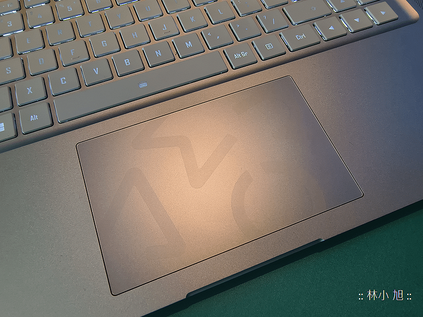 2023 年式全新 GIGABYTE 技嘉 AERO 創作者筆電 (ifans 林小旭) (13).png