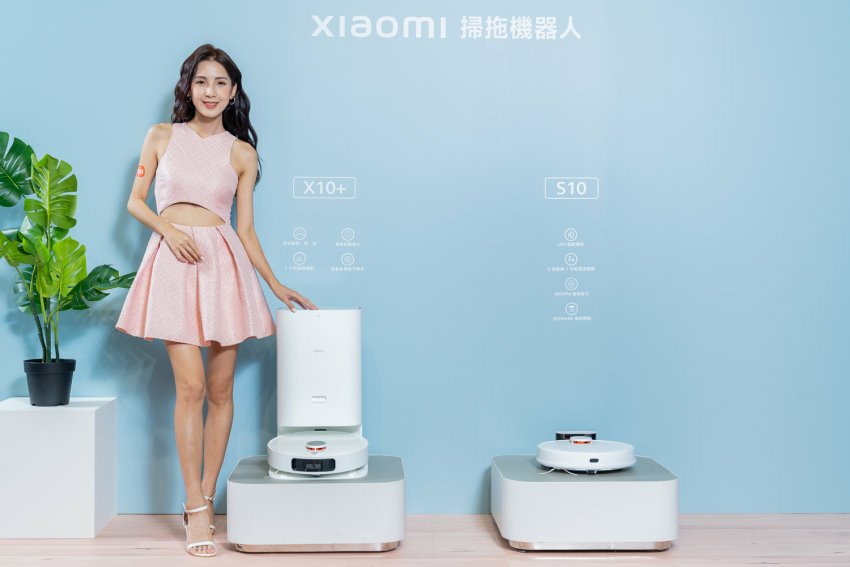 10. Xiaomi 掃拖機器人 X10+集結全自動掃地、拖地、集塵、清洗拖布於一體，全自動智慧型工作站可支援自動集塵、清洗拖布、熱風烘乾和注水，同時可設定集塵頻率和拖布清潔模式，完全不需讓灰塵汙染雙手。.jpg